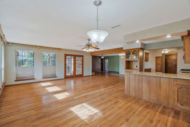 2716 Plover Lane, Irving, TX 75060