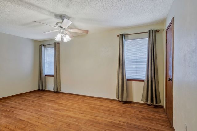 2716 Plover Lane, Irving, TX 75060