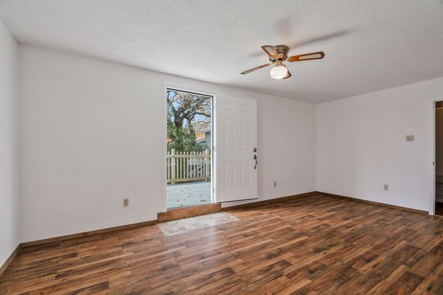 2716 Plover Lane, Irving, TX 75060