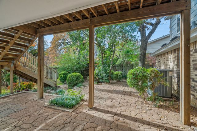 2716 Plover Lane, Irving, TX 75060