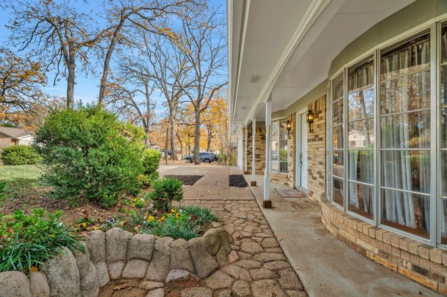 2716 Plover Lane, Irving, TX 75060