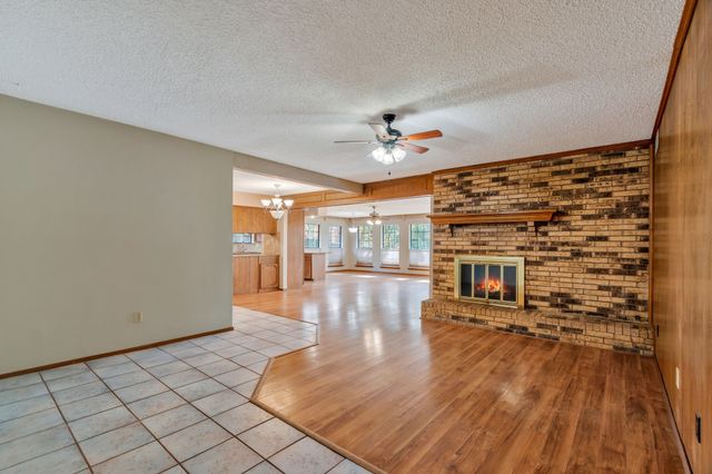 2716 Plover Lane, Irving, TX 75060