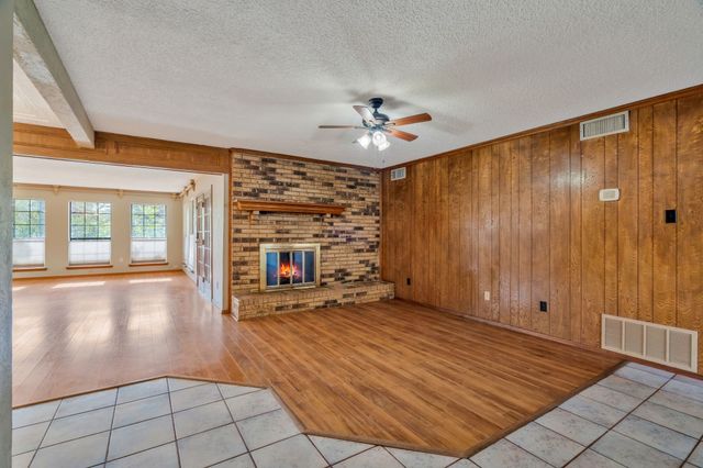 2716 Plover Lane, Irving, TX 75060