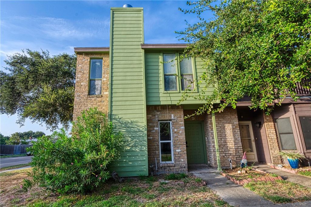 2916 Saint Joseph St A, Corpus Christi, TX 78418 — photo 2