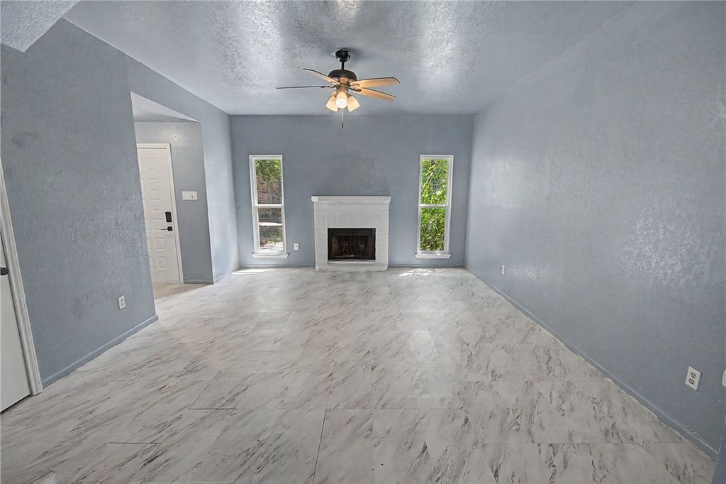 2916 Saint Joseph St A, Corpus Christi, TX 78418 — photo 3