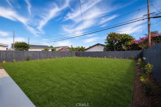 173 W 232nd Pl, Carson, CA 90745