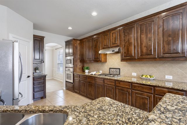 1600 Meadow Ranch Road, Mckinney, TX 75071