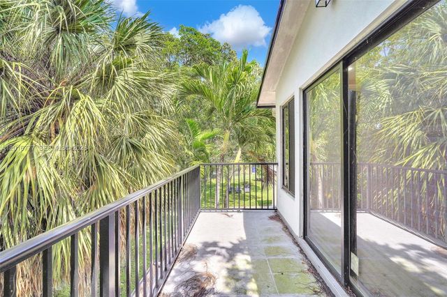 3411 Thomas St, Hollywood, FL 33021