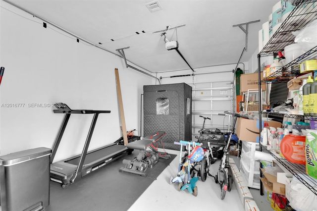 3411 Thomas St, Hollywood, FL 33021