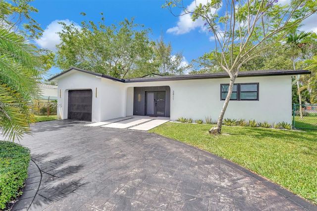 3411 Thomas St, Hollywood, FL 33021