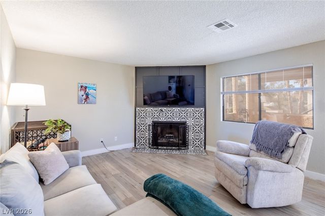 1212 Observation Drive 201, Las Vegas, NV 89128