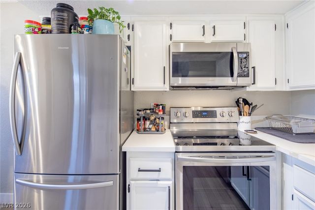 1212 Observation Drive 201, Las Vegas, NV 89128