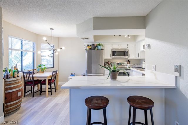1212 Observation Drive 201, Las Vegas, NV 89128