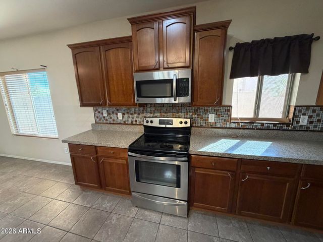 381 S 165TH Drive, Goodyear, AZ 85338