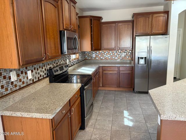 381 S 165TH Drive, Goodyear, AZ 85338