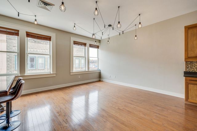 116 Tipton Street 200, Johnson City, TN 37604