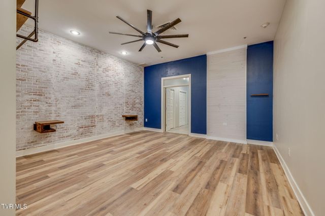 116 Tipton Street 200, Johnson City, TN 37604