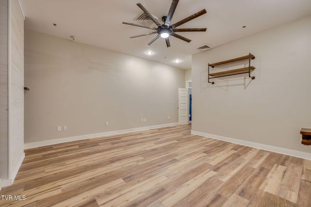 116 Tipton Street 200, Johnson City, TN 37604