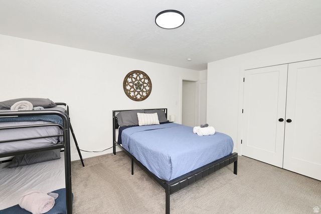 198 OAKWOOD DR, Layton, UT 84040