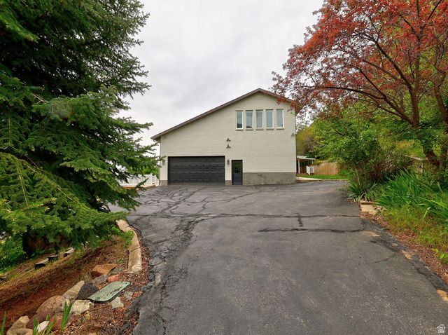 198 OAKWOOD DR, Layton, UT 84040
