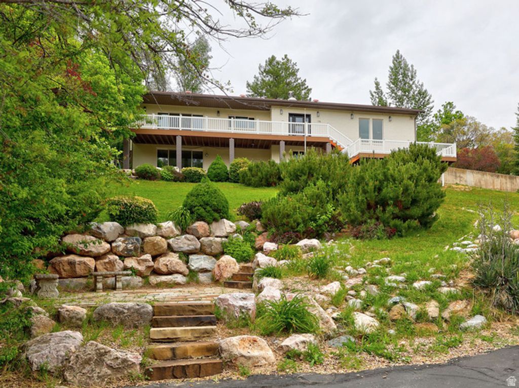 198 OAKWOOD DR, Layton, UT 84040