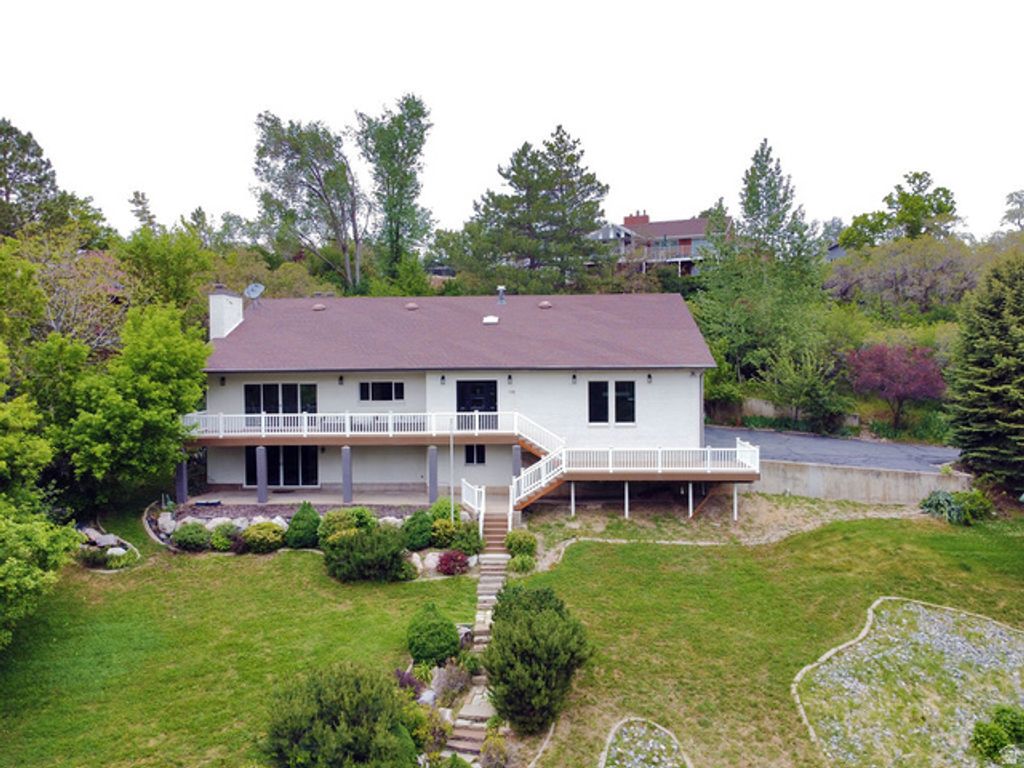 198 OAKWOOD DR, Layton, UT 84040 — photo 2