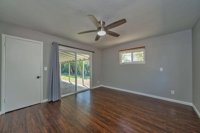 2441 Drayton Dr, Sacramento, CA 95825