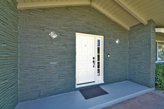 2441 Drayton Dr, Sacramento, CA 95825
