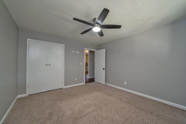2441 Drayton Dr, Sacramento, CA 95825