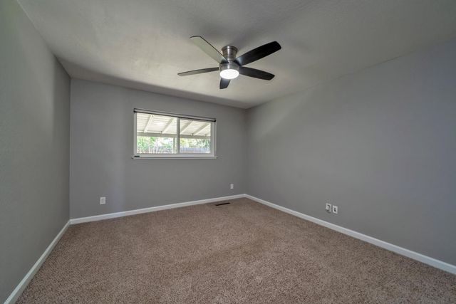 2441 Drayton Dr, Sacramento, CA 95825