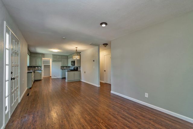 2441 Drayton Dr, Sacramento, CA 95825