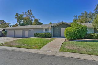 2441 Drayton Dr, Sacramento, CA 95825