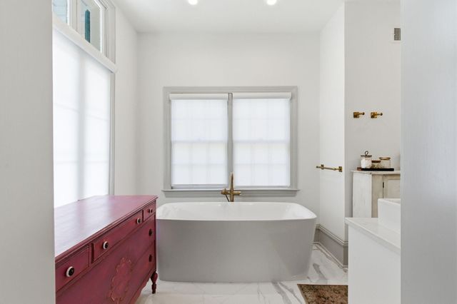 89 Ashley Avenue, Charleston, SC 29401