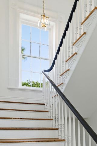 89 Ashley Avenue, Charleston, SC 29401