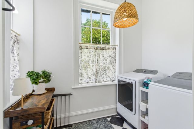 89 Ashley Avenue, Charleston, SC 29401