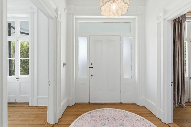 89 Ashley Avenue, Charleston, SC 29401