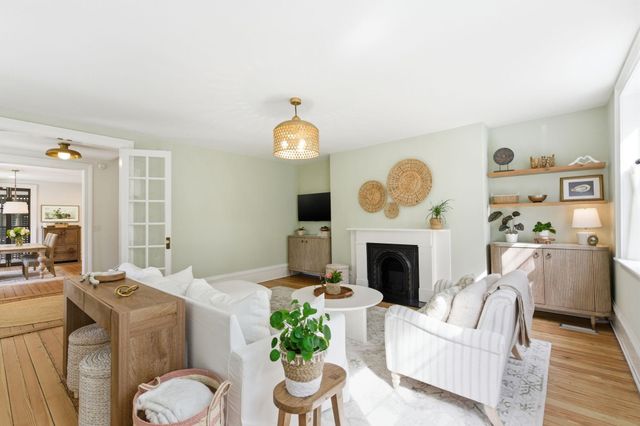 89 Ashley Avenue, Charleston, SC 29401