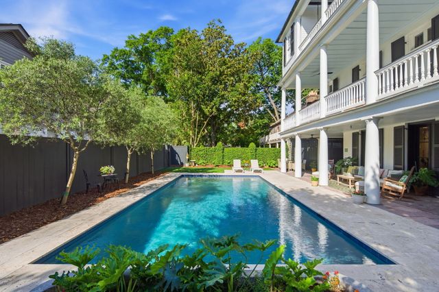 89 Ashley Avenue, Charleston, SC 29401
