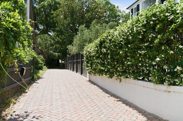 89 Ashley Avenue, Charleston, SC 29401