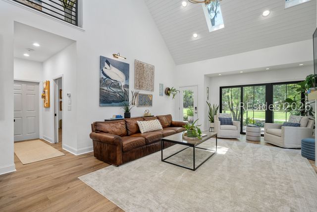 27 Wax Myrtle Ct, Hilton Head Island, SC 29926