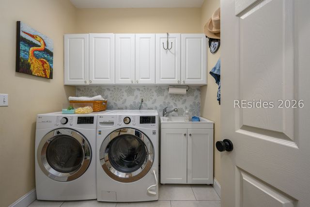 27 Wax Myrtle Ct, Hilton Head Island, SC 29926