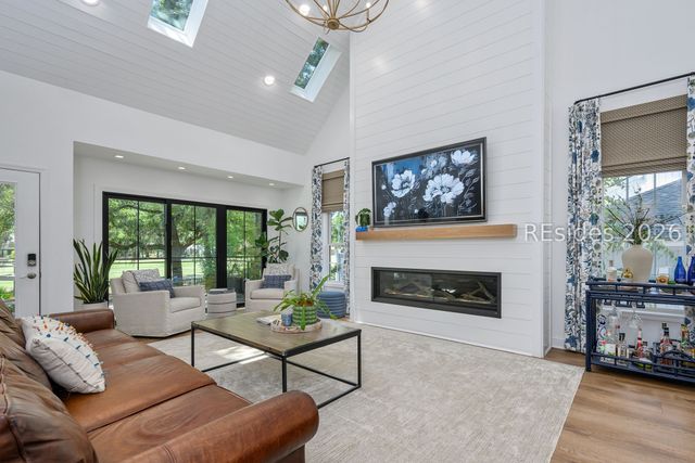 27 Wax Myrtle Ct, Hilton Head Island, SC 29926