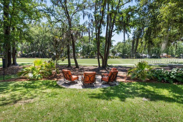 27 Wax Myrtle Ct, Hilton Head Island, SC 29926