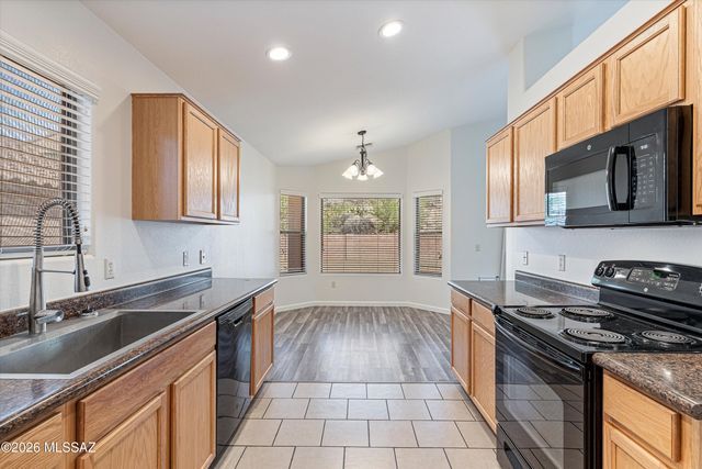 60958 E Cantle Court, Tucson, AZ 85739