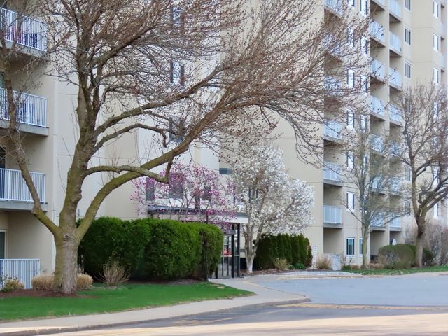 200 Cove Way 113, Quincy, MA 02169