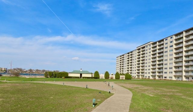 200 Cove Way 113, Quincy, MA 02169