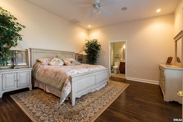 1410 BRADFORD Lane, Carbondale, IL 62901