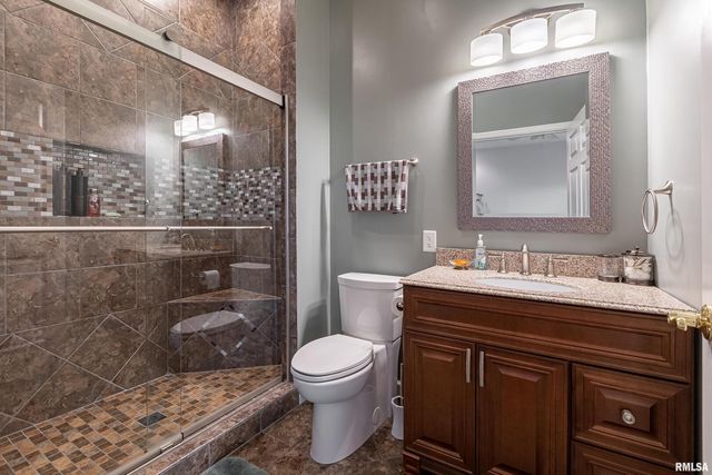 1410 BRADFORD Lane, Carbondale, IL 62901