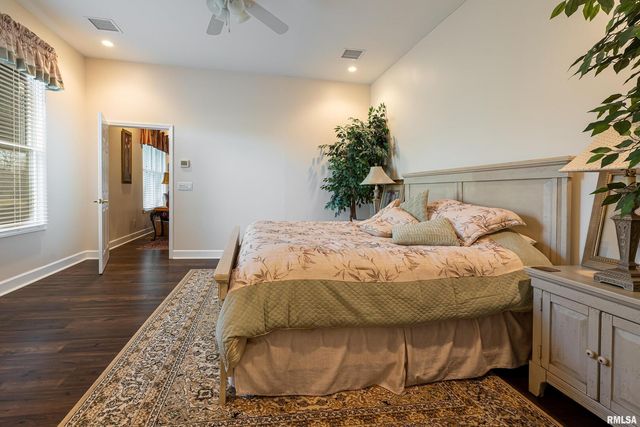 1410 BRADFORD Lane, Carbondale, IL 62901