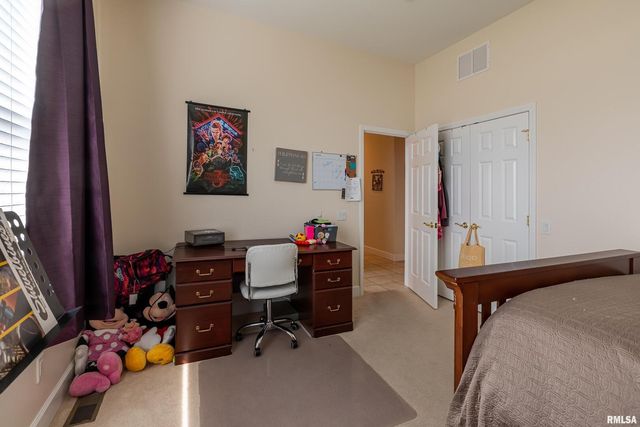 1410 BRADFORD Lane, Carbondale, IL 62901